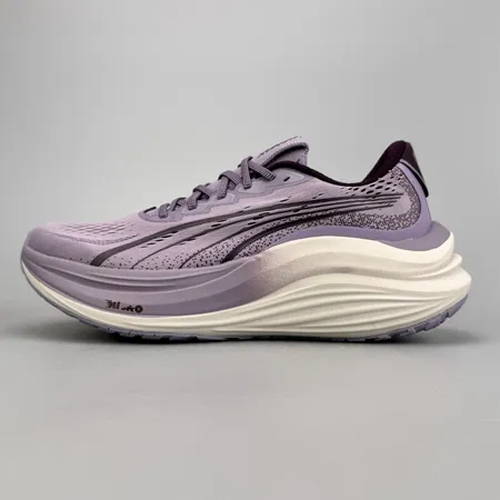 プーマ スニーカー