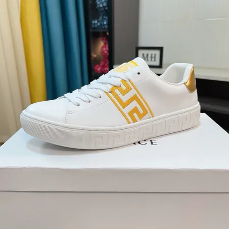 ヴェルサーチ カジュアルシューズ