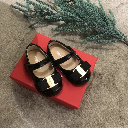 フェラガモ ビジネスシューズ