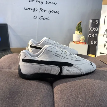 バレンシアガ カジュアルシューズ