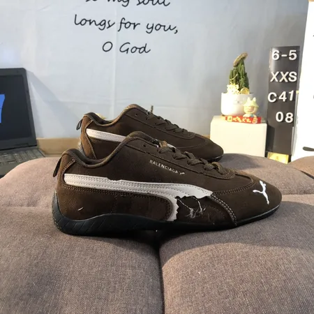 バレンシアガ カジュアルシューズ