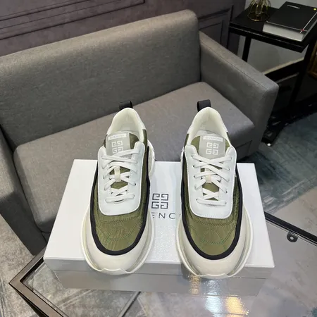 ジバンシィ カジュアルシューズ