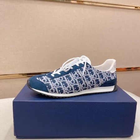 ディオール カジュアルシューズ