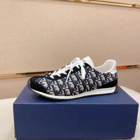 ディオール カジュアルシューズ