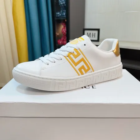 ヴェルサーチ カジュアルシューズ