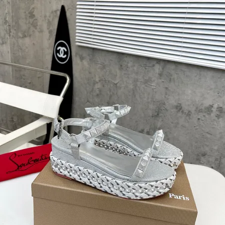 クリスチャン・ルブタン サンダル