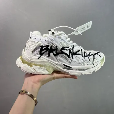 バレンシアガ スニーカー