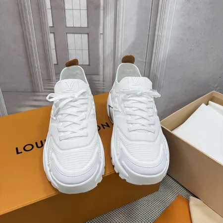 ルイヴィトン スニーカー