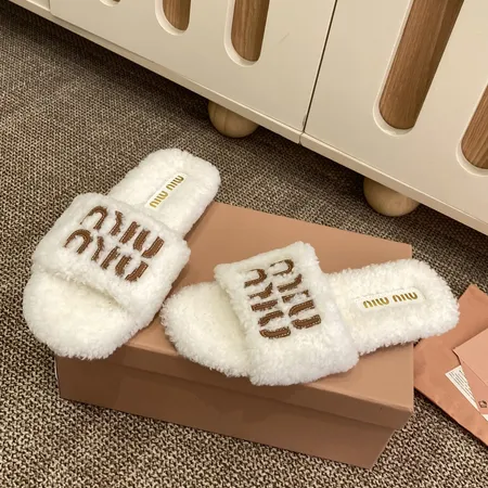 ミュウミュウ スリッパ