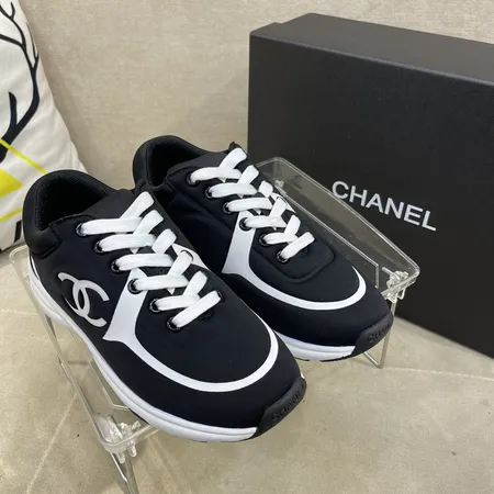 シャネル スニーカー