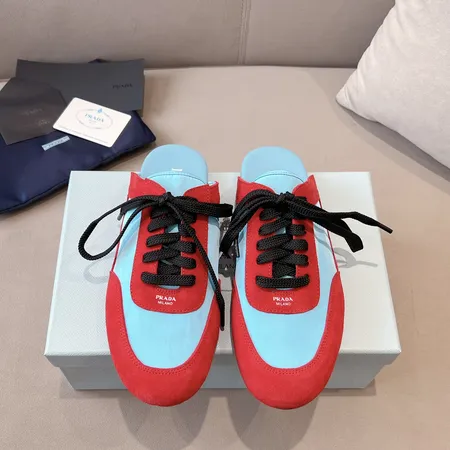 プラダ スリッパ