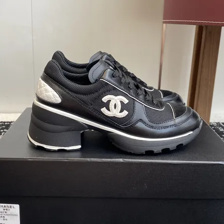 シャネル スニーカー