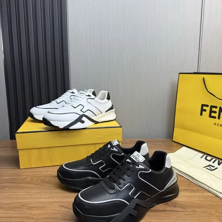 フェンディ カジュアルシューズ