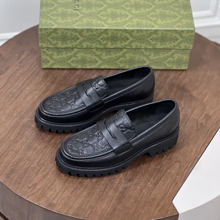 グッチ ビジネスシューズ