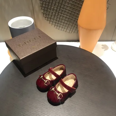 グッチ ビジネスシューズ