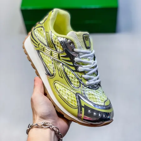 ボッテガ ヴェネタ カジュアルシューズ