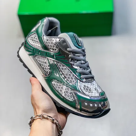 ボッテガ ヴェネタ カジュアルシューズ