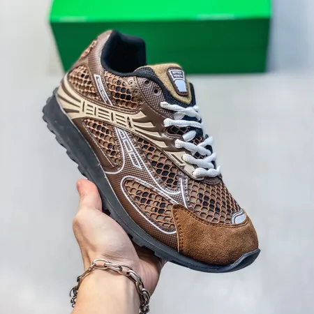 ボッテガ ヴェネタ カジュアルシューズ