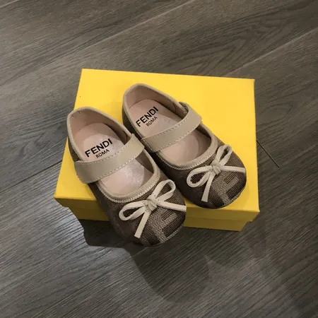 フェンディ ビジネスシューズ