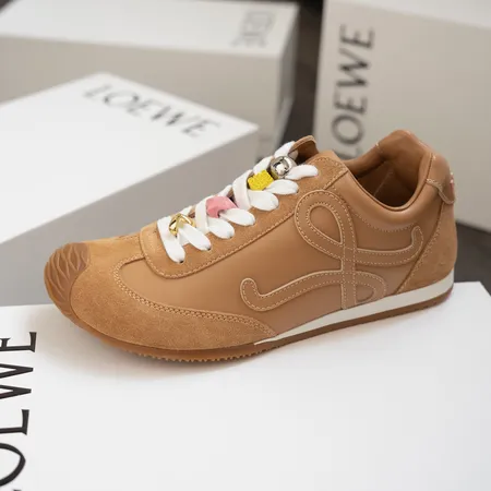 ロエベ スニーカー