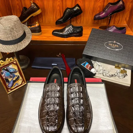 プラダ ビジネスシューズ
