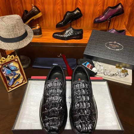 プラダ ビジネスシューズ