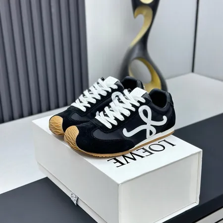 ロエベ カジュアルシューズ