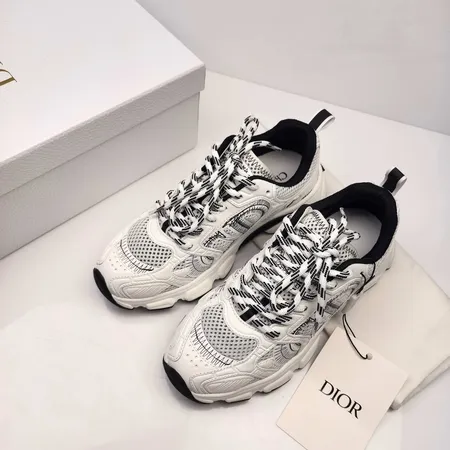 ディオール スニーカー