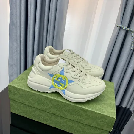 グッチ スニーカー