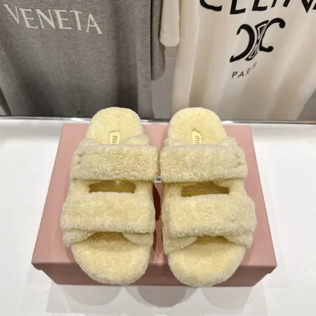 ミュウミュウ スリッパ