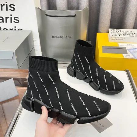 バレンシアガ カジュアルシューズ