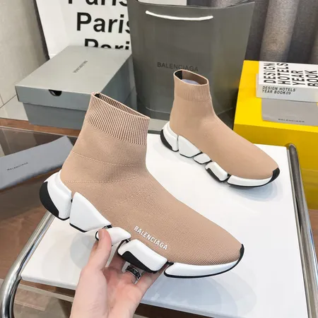 バレンシアガ カジュアルシューズ