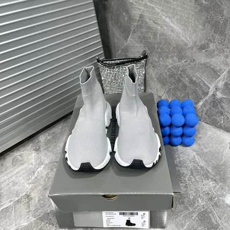 バレンシアガ カジュアルシューズ