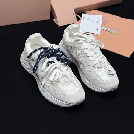 ミュウミュウ スニーカー