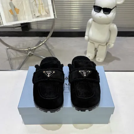 プラダ スリッパ