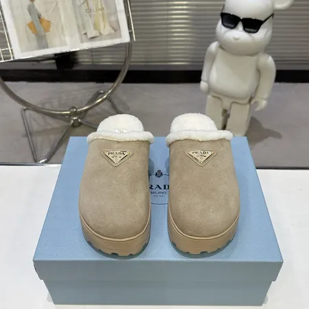 プラダ スリッパ