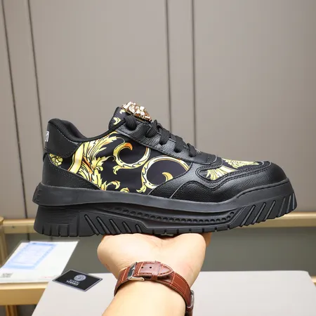 ヴェルサーチ カジュアルシューズ