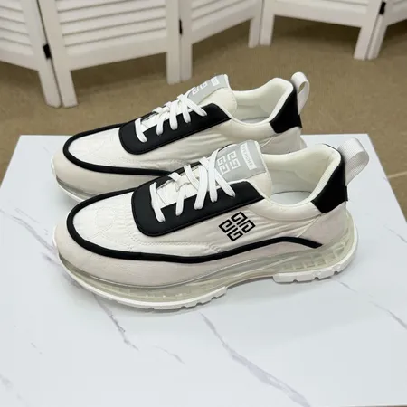 ジバンシィ カジュアルシューズ