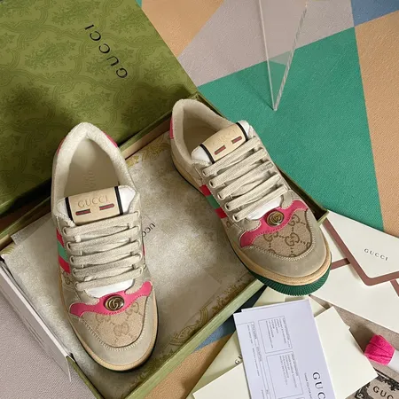 グッチ カジュアルシューズ
