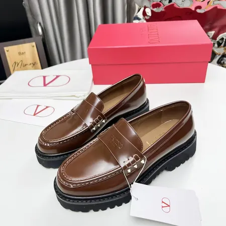 ヴァレンティノ カジュアルシューズ