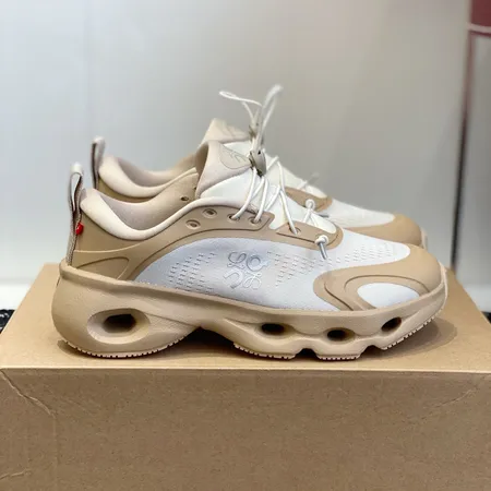 ロエベ スニーカー