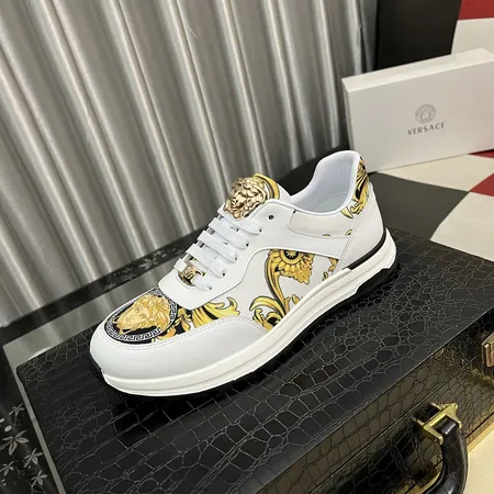 ヴェルサーチ カジュアルシューズ