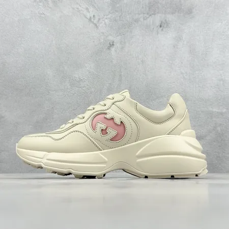 グッチ スニーカー