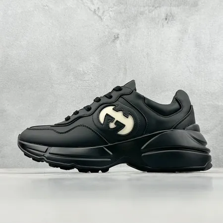 グッチ スニーカー