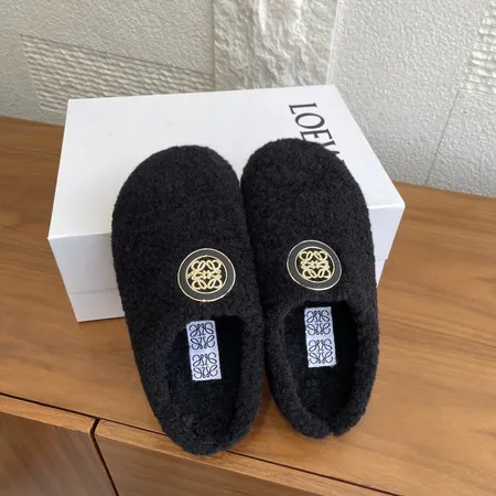 ロエベ スリッパ