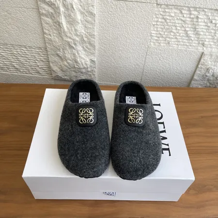 ロエベ スリッパ