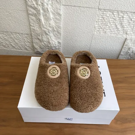 ロエベ スリッパ