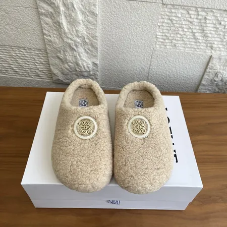 ロエベ スリッパ