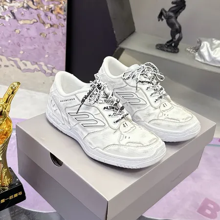 バレンシアガ カジュアルシューズ