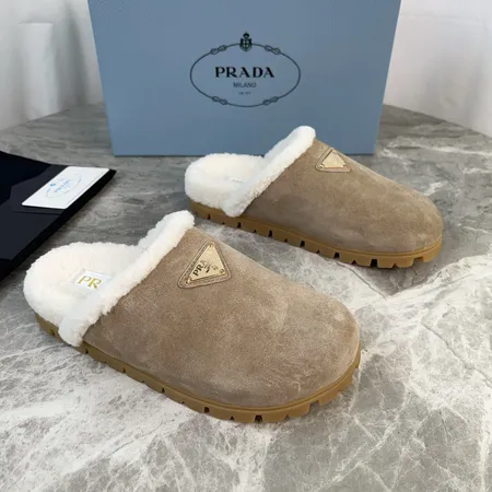 プラダ スリッパ